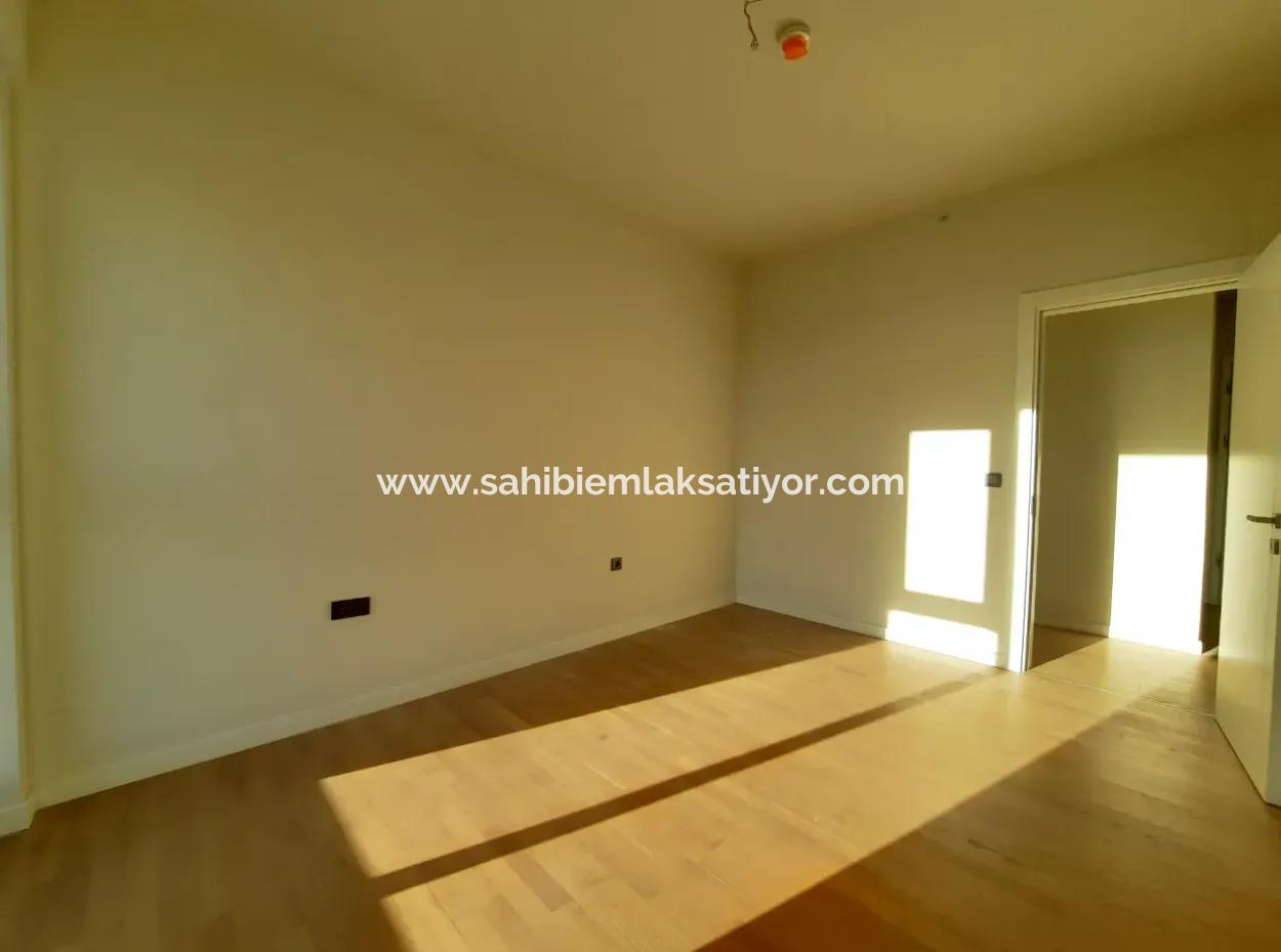 3+1 130 M² 17Rd Floor South Facing Apartment For Sale In Beytepe İncek Bulvar Loft Complex