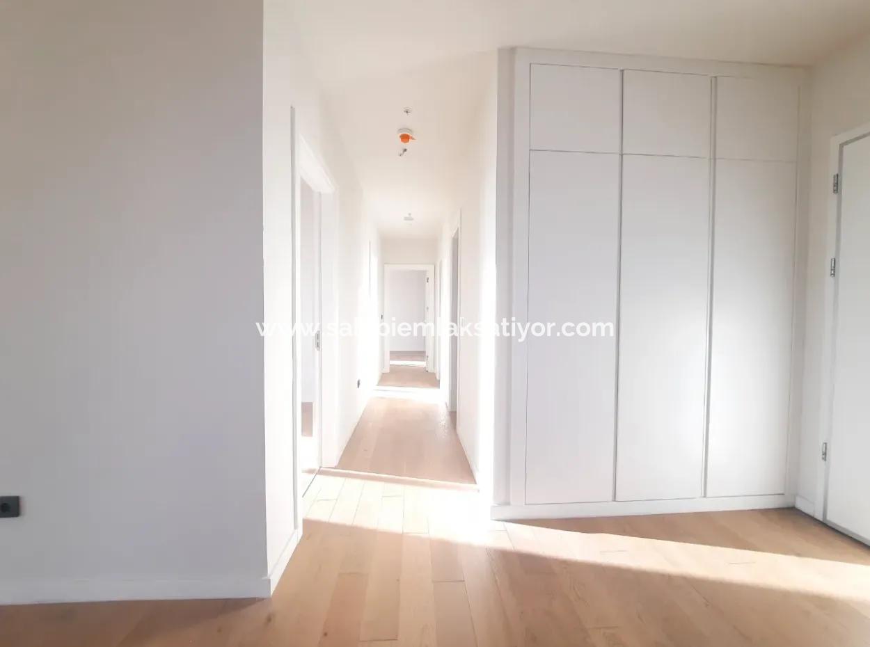 3+1 130 M² 17Rd Floor South Facing Apartment For Sale In Beytepe İncek Bulvar Loft Complex