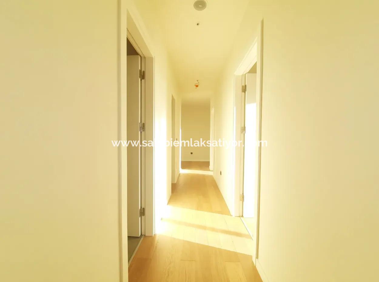 3+1 130 M² 16Nd Floor Mogan View Apartment For Sale In Beytepe İncek Bulvar Loft Complex