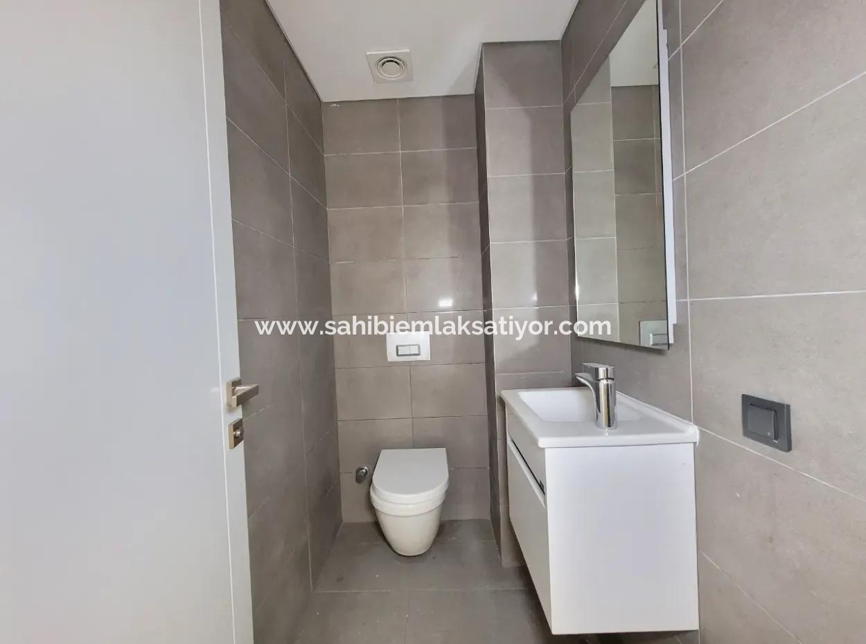 4+1 6Th Floor Tenantless Apartment For Sale In Beytepe İncek Bulvar Loft Complex
