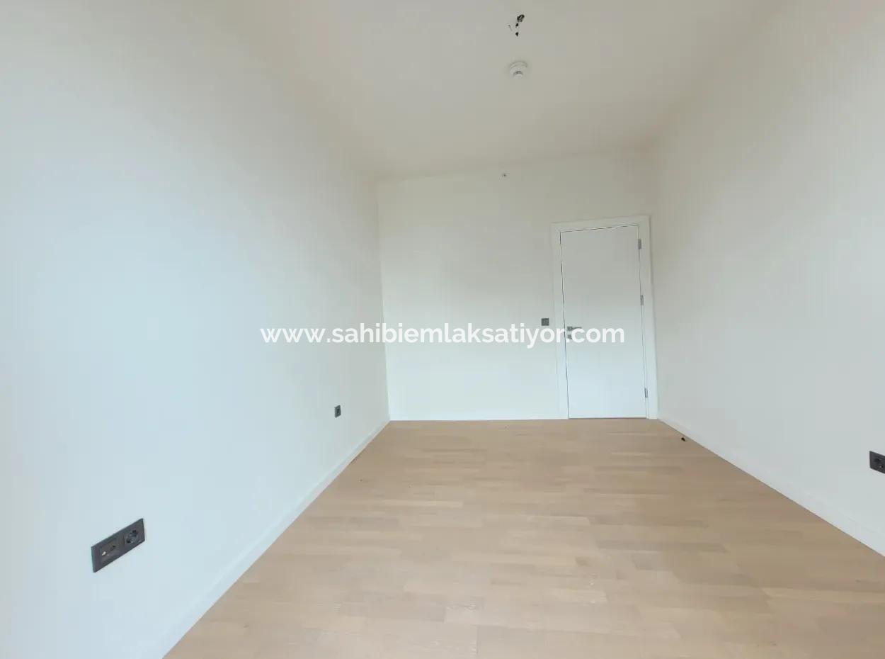 4+1 6Th Floor Tenantless Apartment For Sale In Beytepe İncek Bulvar Loft Complex