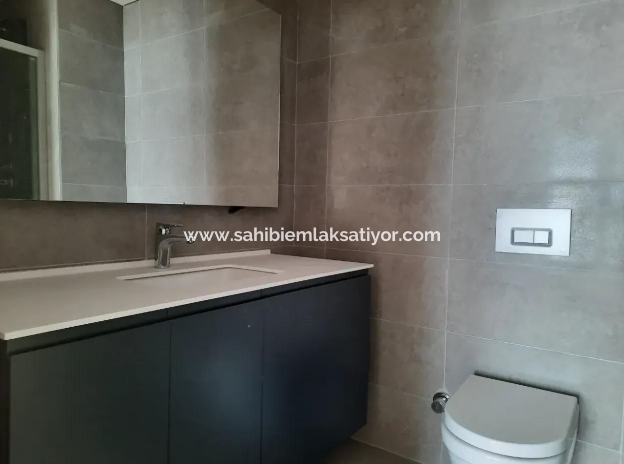 2+1 68 M² 20Th Floor Apartment For Sale In Beytepe İncek Bulvar Loft Complex