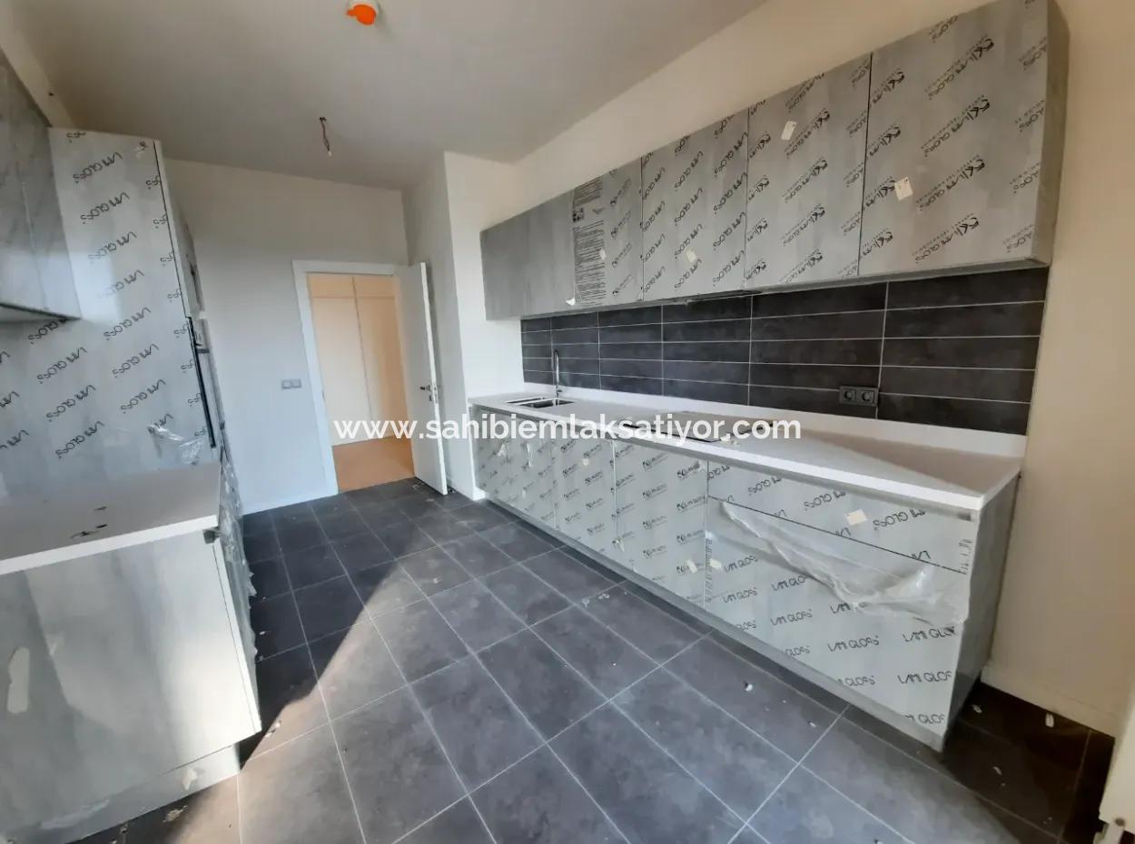 4+1 17 Th Floor Tenantless Apartment For Sale In Beytepe İncek Bulvar Loft Complex