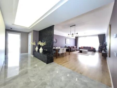 Taşpinar Mah. Faras Panora Luxury Built Flat For Sale 4,5+1 7Th Floor Apartment Gölbaşi Ankara