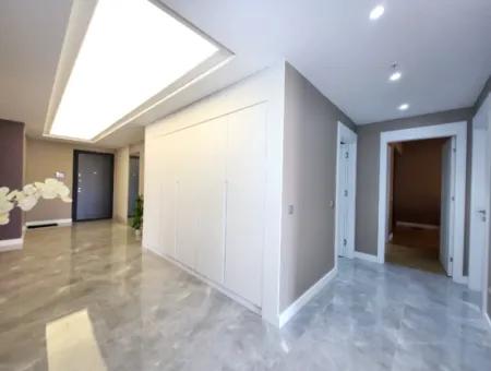 Taşpinar Mah. Faras Panora Luxury Built Flat For Sale 4,5+1 7Th Floor Apartment Gölbaşi Ankara