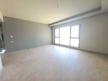 Zero City İncek For Sale 3+1 Landscape View 124 M2 3Rd Floor Flat Hacılar Neighborhood Gölbaşı Ankara