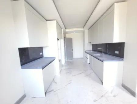 Zero City İncek For Sale 3+1 Landscape View 124 M2 3Rd Floor Flat Hacılar Neighborhood Gölbaşı Ankara