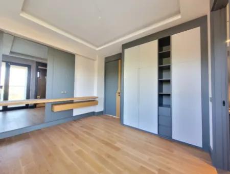 Luxury Duplex Villa For Sale On 730 M² Plot In İncek 4+2 İncek Mahallesi Gölbaşı Ankara Turkey