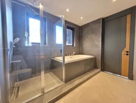 Luxury Duplex Villa For Sale On 730 M² Plot In İncek 4+2 İncek Mahallesi Gölbaşı Ankara Turkey