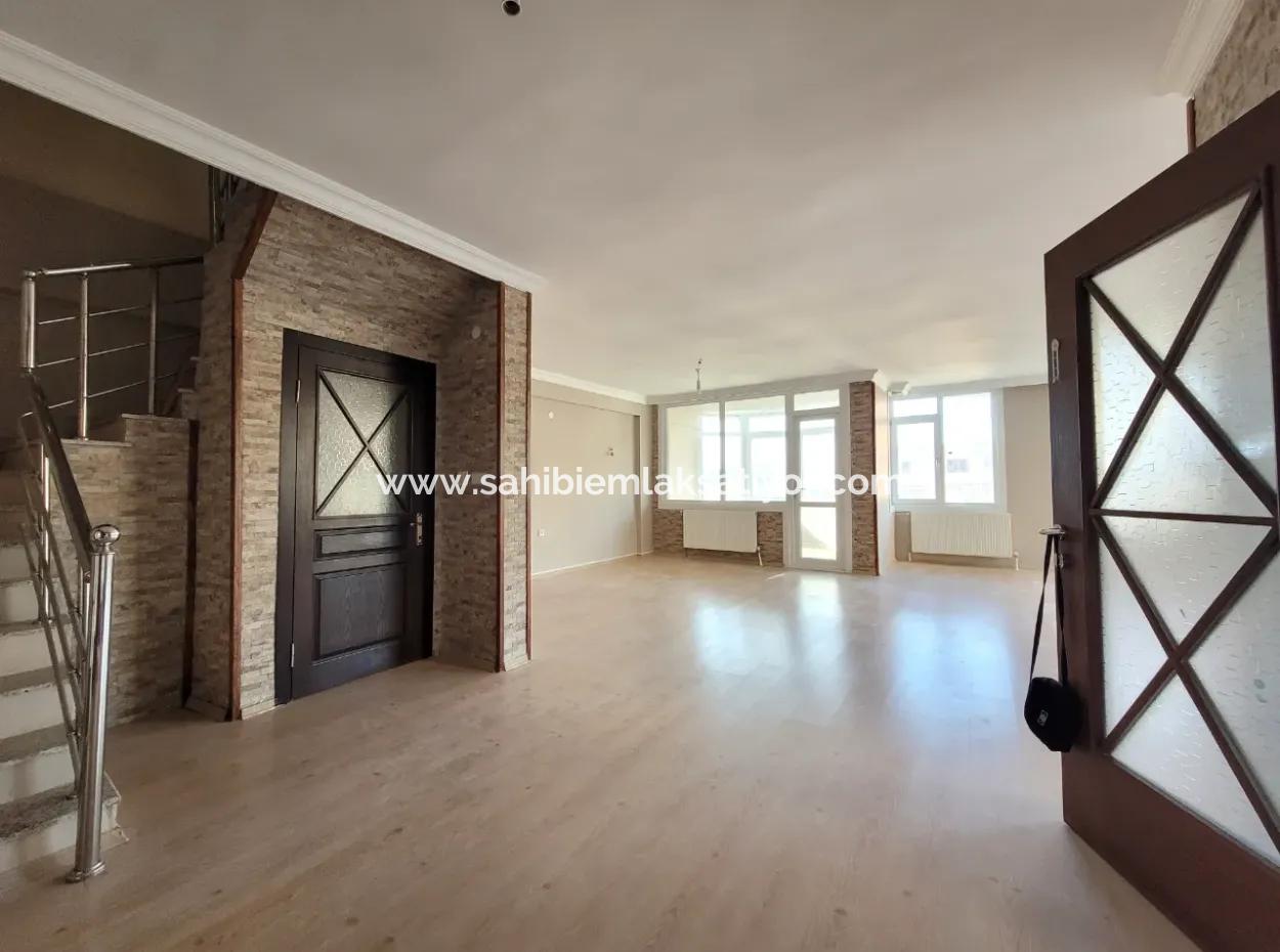 Bilkent 3 Ufuk Sitesi Yanında Caner Sitesinde Kiralık Lüks 6+2 Villa