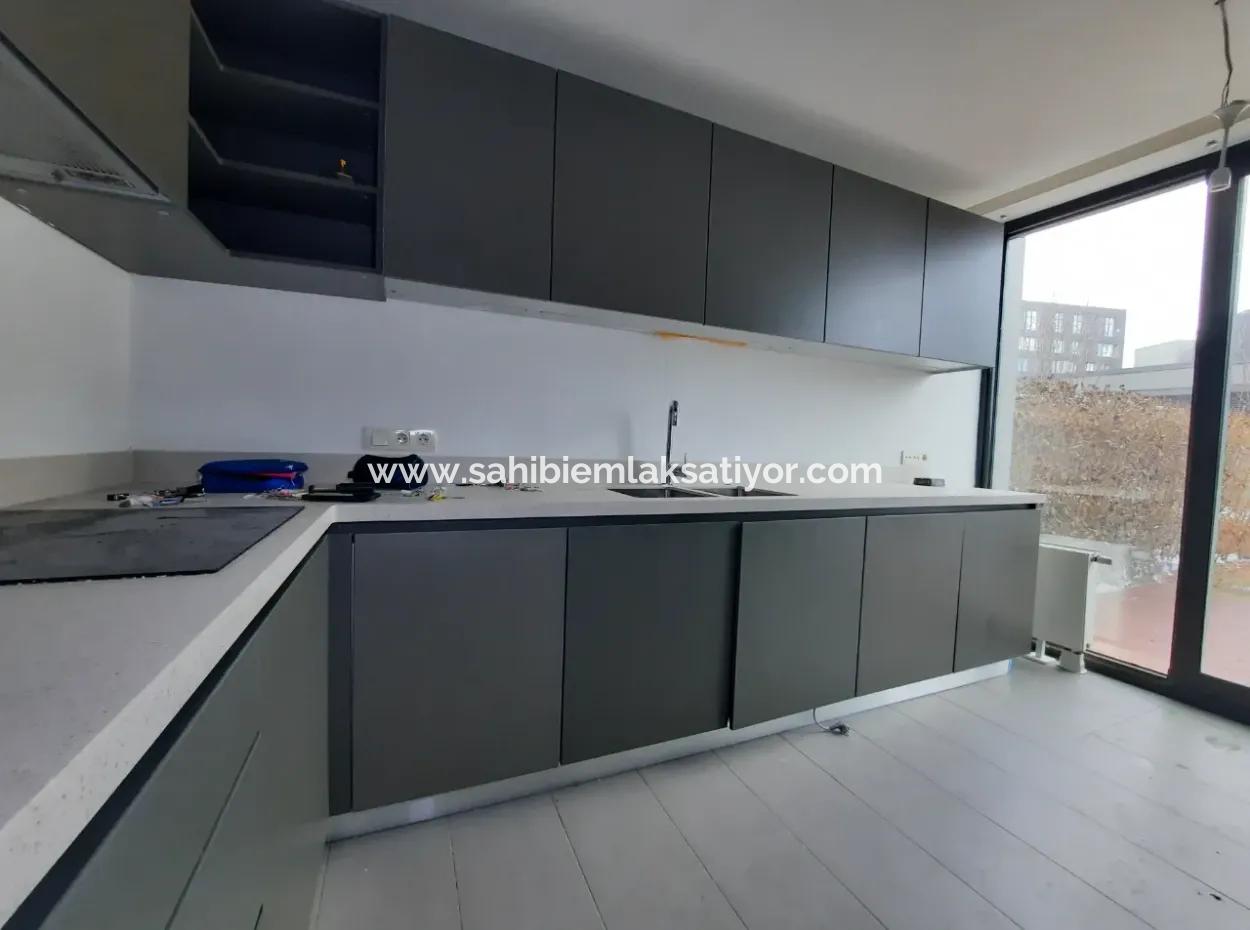 İncek Loft Satılık 3+1 Bahçe Dubleksi Şehir Manzaralı Daire