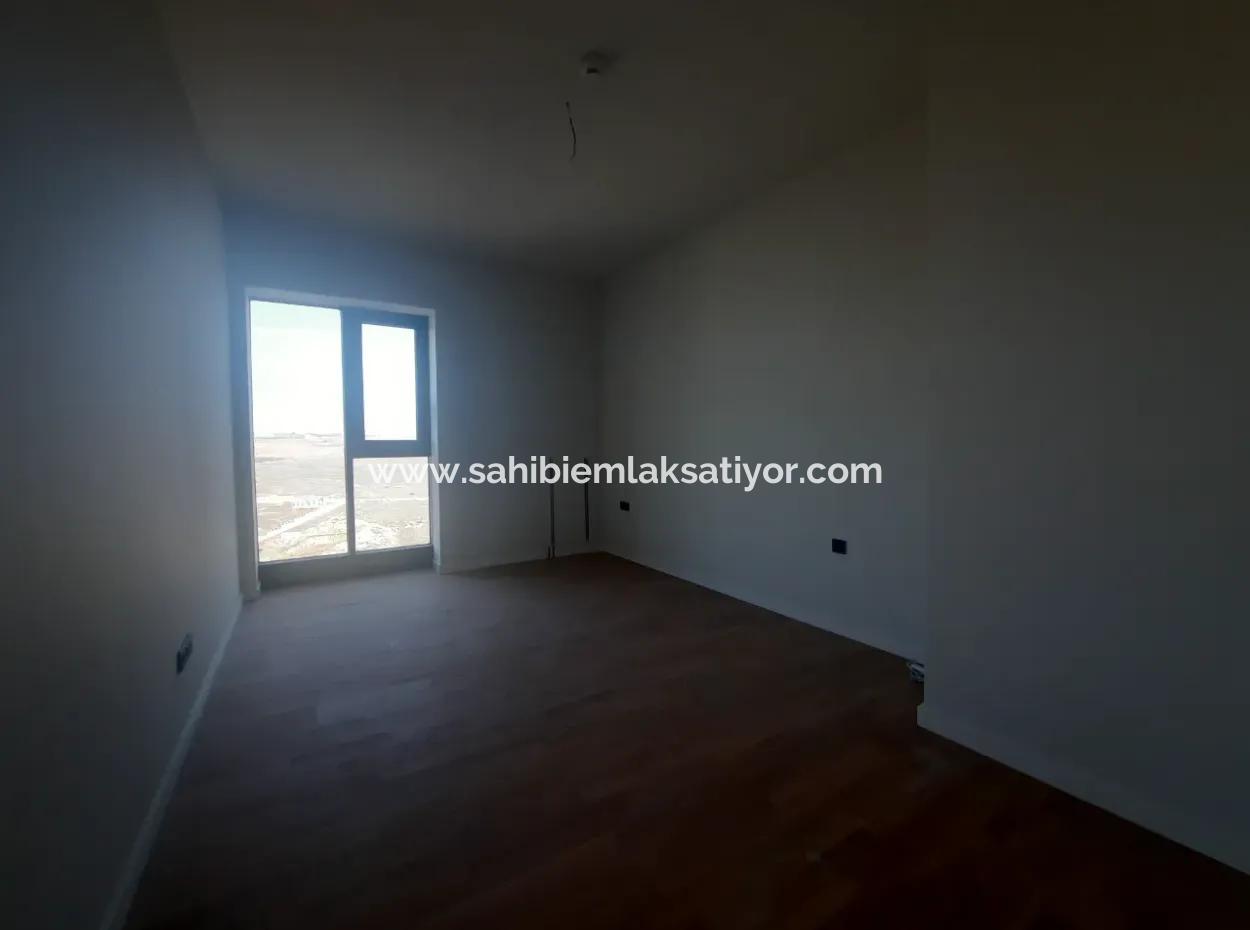 Beytepe İncek Bulvar Loft Satılık 5+1 15.Kat Kiracısız Daire