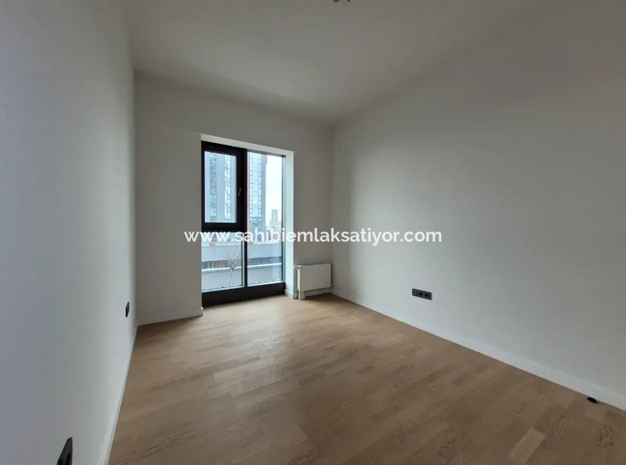 Beytepe İncek Bulvar Loft  Satılık 3+1 110 M² 14.Kat Güney Cephe Daire