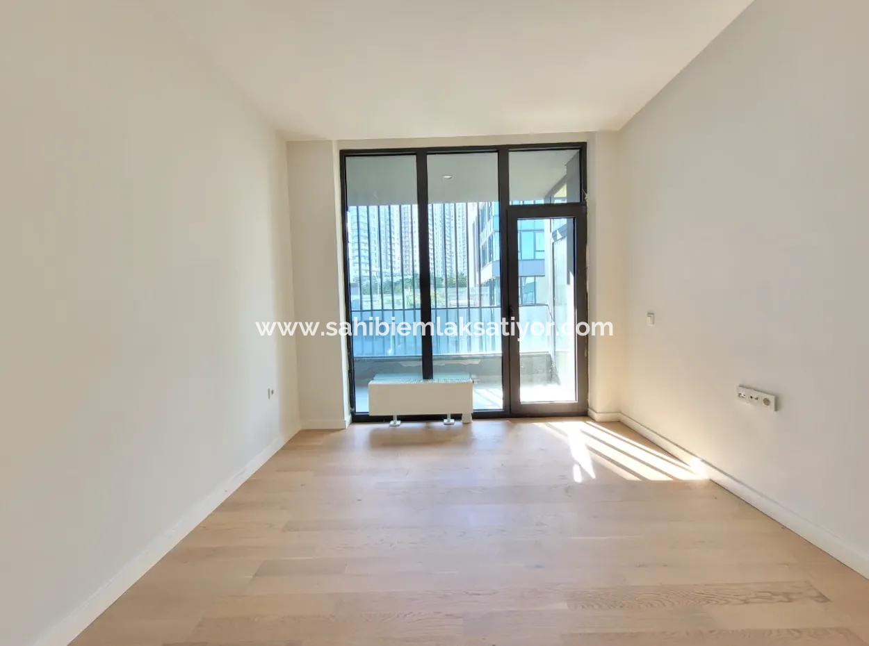 İncek Loft Satılık  5.5+1 Dubleks  Peyzaj Manzaralı 4.Kat Kiracısız Daire