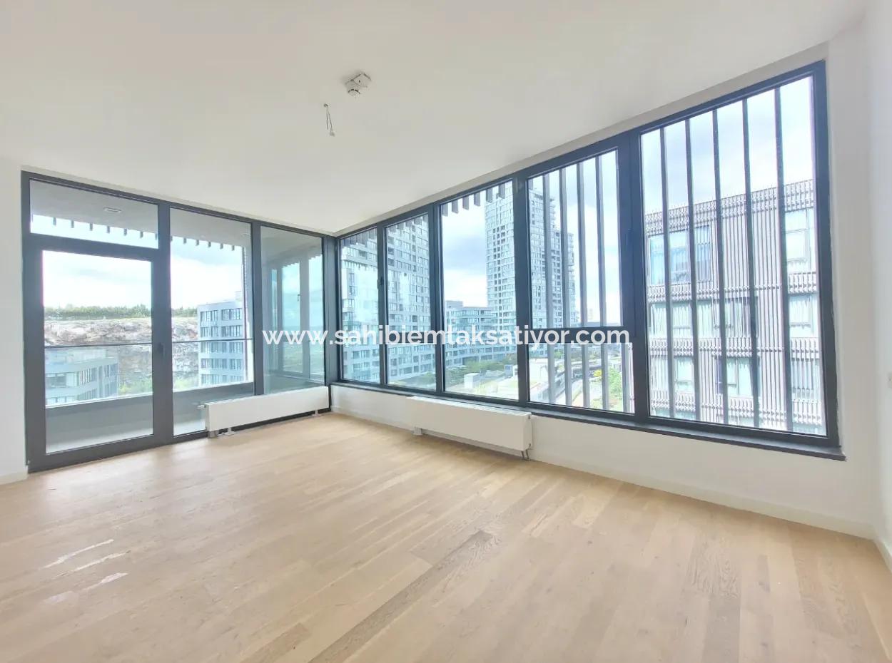 İncek Loft Satılık  5,5+1 Dubleks Peysaj Manzaralı 5.Kat Kiracısız Daire