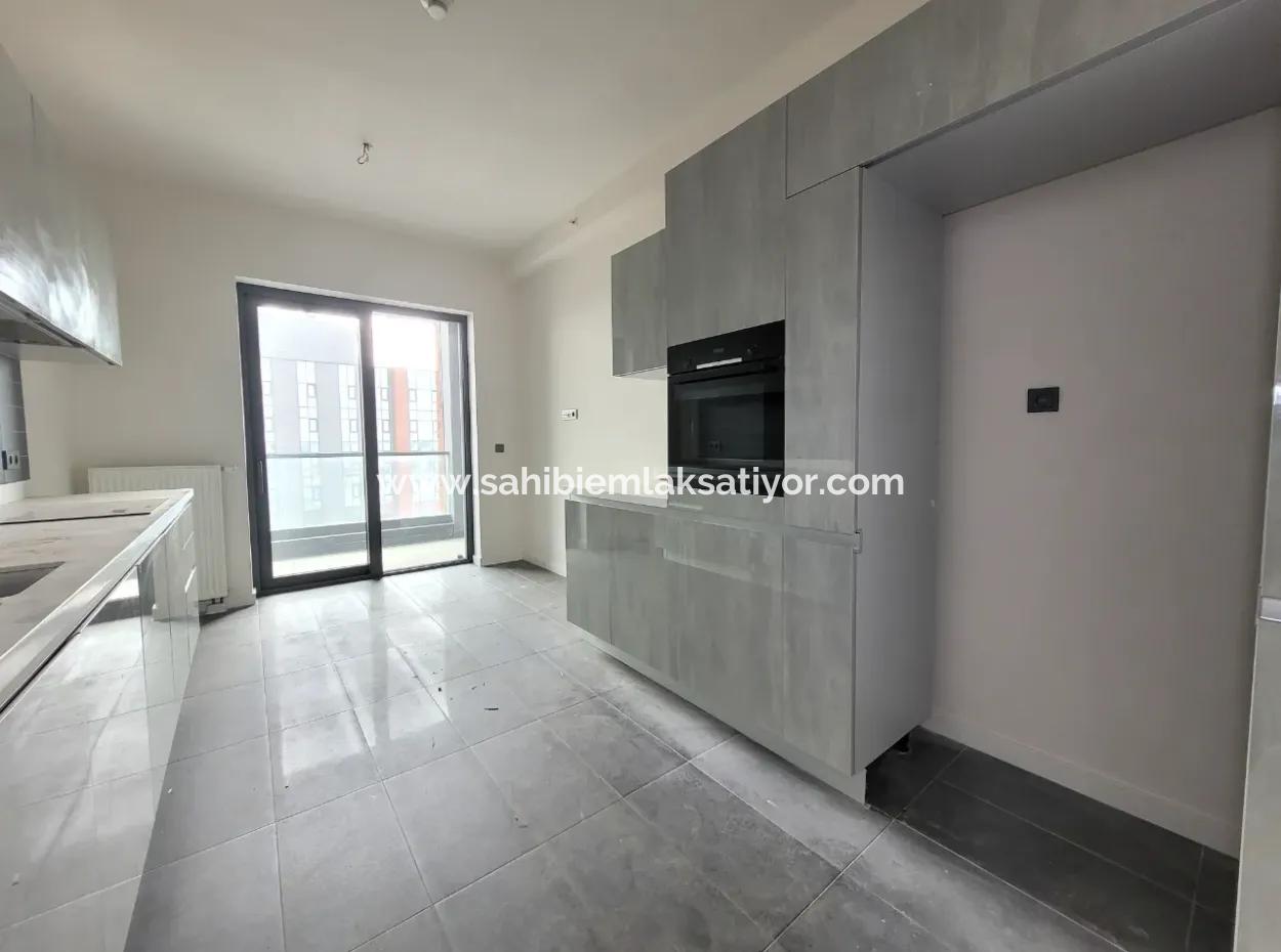 Beytepe İncek Bulvar Loft Satılık 3+1 130 M² 17.Kat Çayyolu Manzaralı Daire
