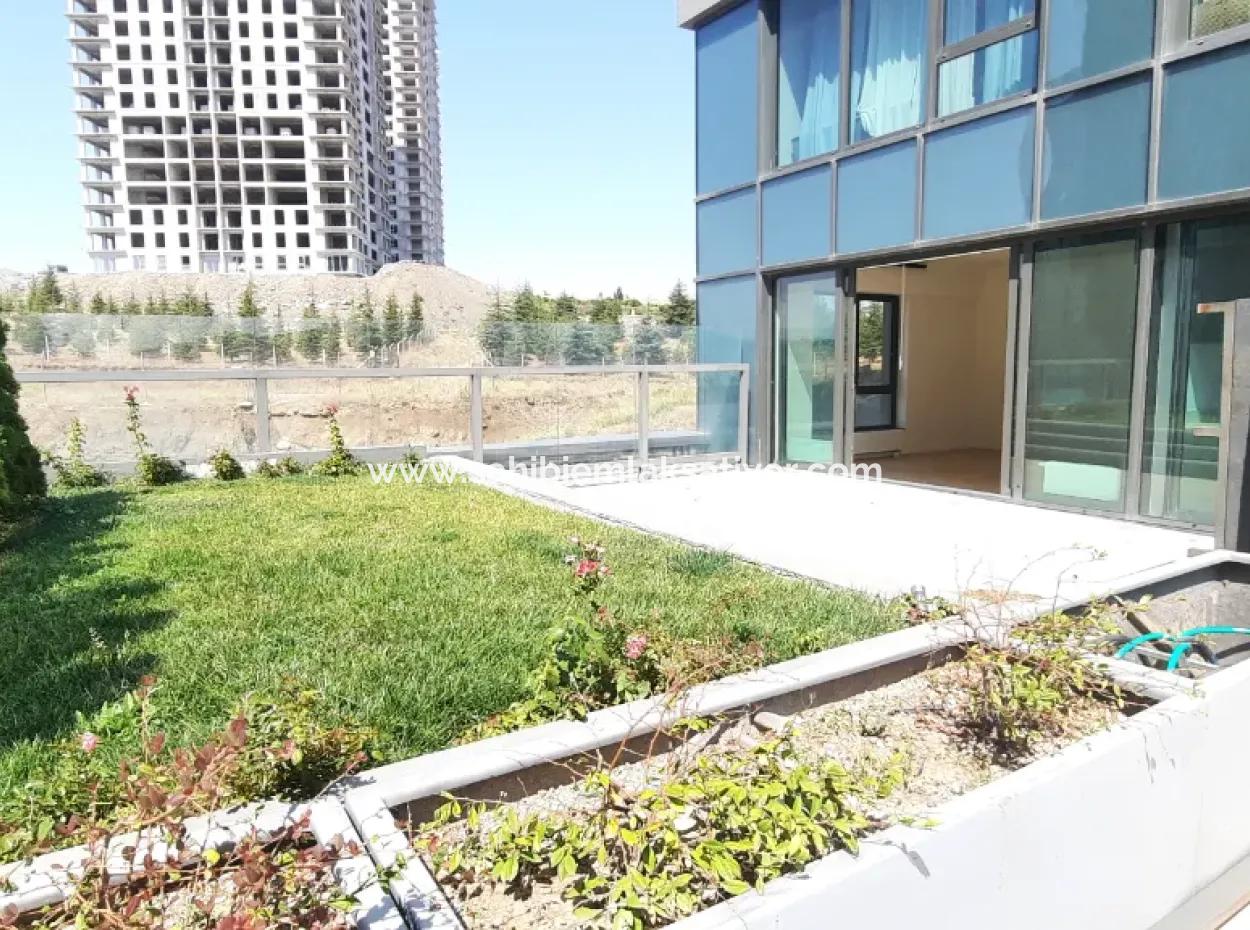 İncek Loft Satılık Teraslı  3+1 Şehir Manzaralı 4.Kat Daire