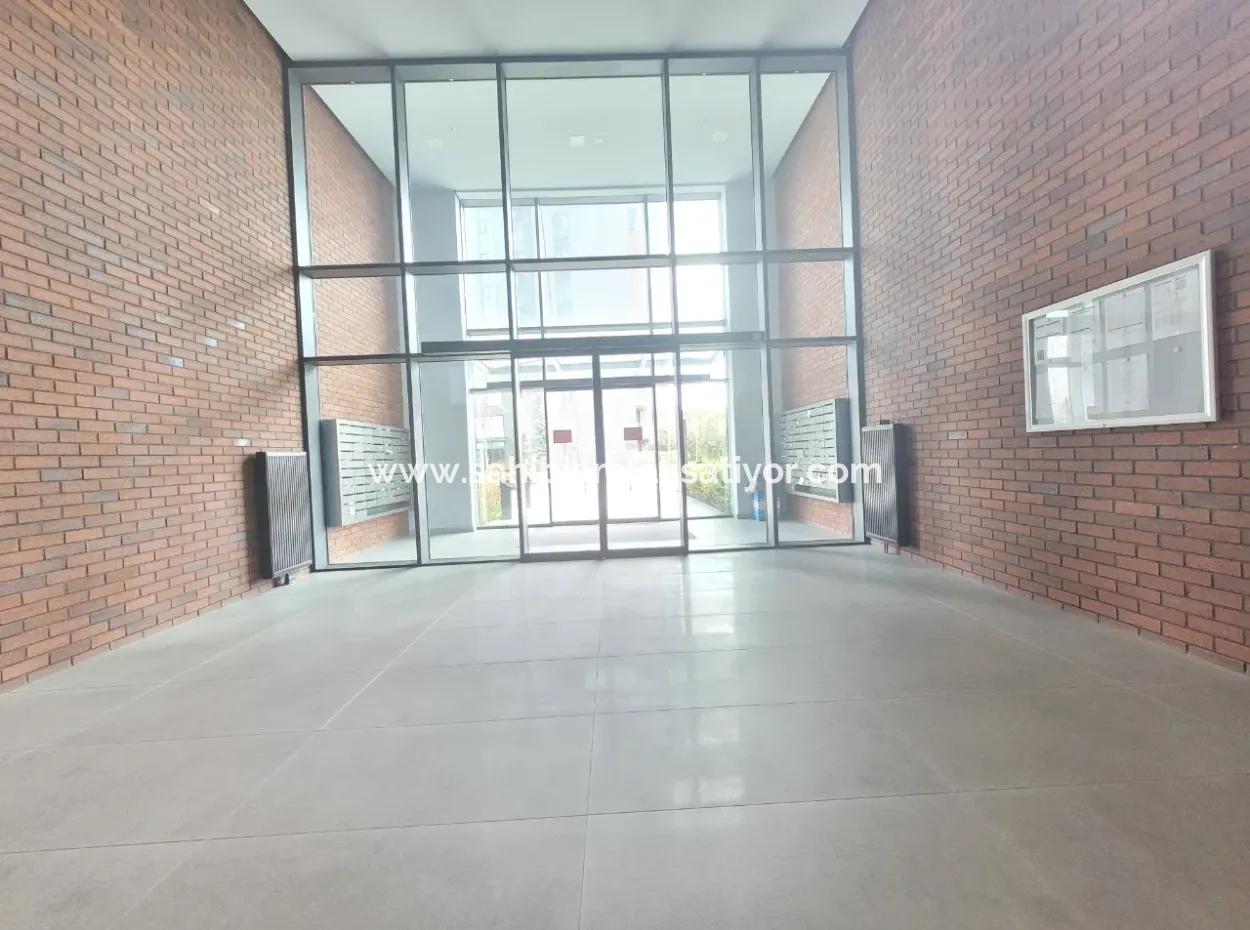 Beytepe İncek Bulvar Loft Satılık 3+1 130 M² 23.Kat Park Manzaralı Güney Cephe Daire