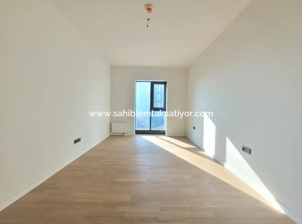 Beytepe İncek Bulvar Loft Satılık 3+1 130 M² 1.Kat Park Manzaralı Güney Cephe Daire