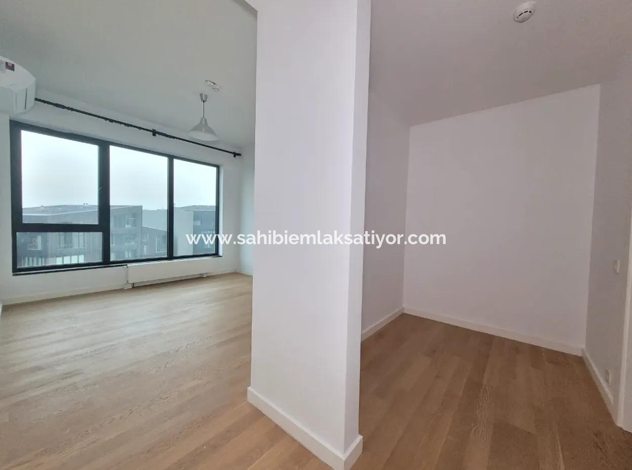 İncek Loft  Kiralık 2+1 85 M² 4.Kat Mogan Cephe Daire