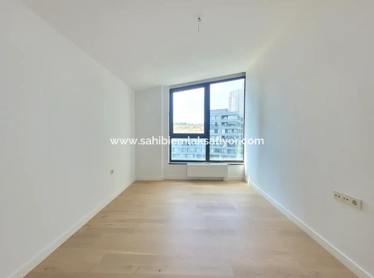 İncek Loft Satılık 5,5+1 Dubleks Peysaj Manzaralı Kiracısız Daire