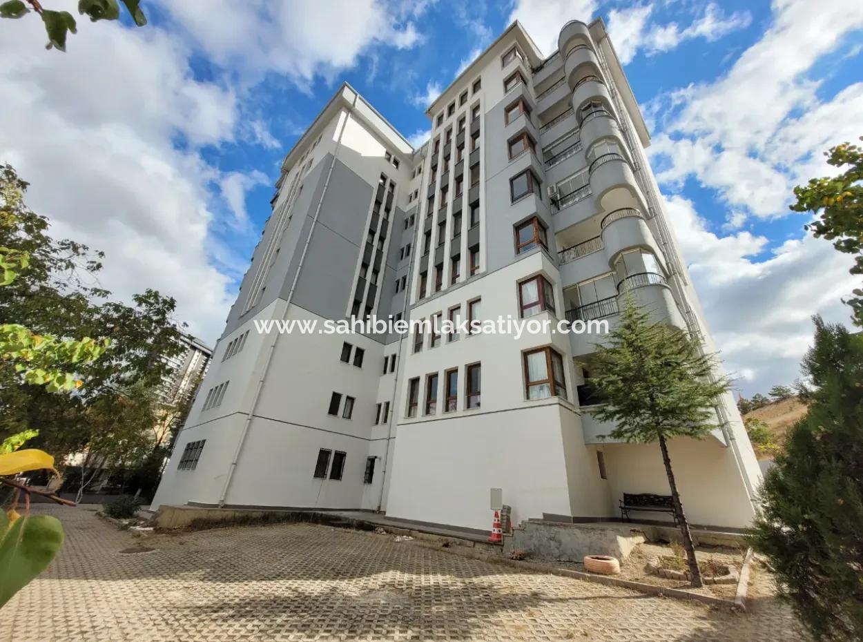 Ümitköy Merkezde Kiralık Yüksek Giriş 150 M² 4+1 Daire