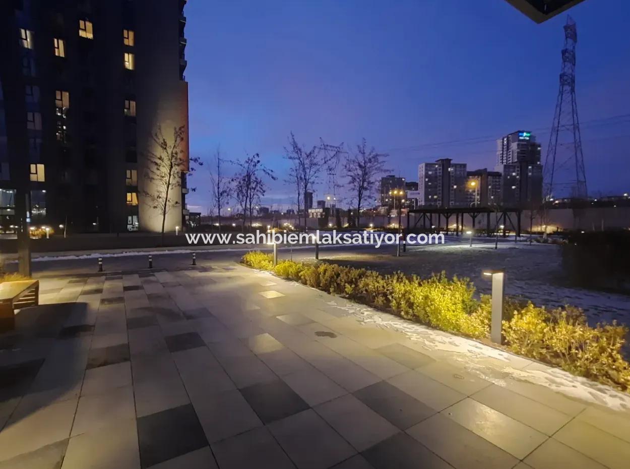 Kiracısız Krediye Uygun Beytepe İncek Bulvar Loft Satılık 3+1 110 M² 19.Kat Bulvar Ve Göl Manzaralı