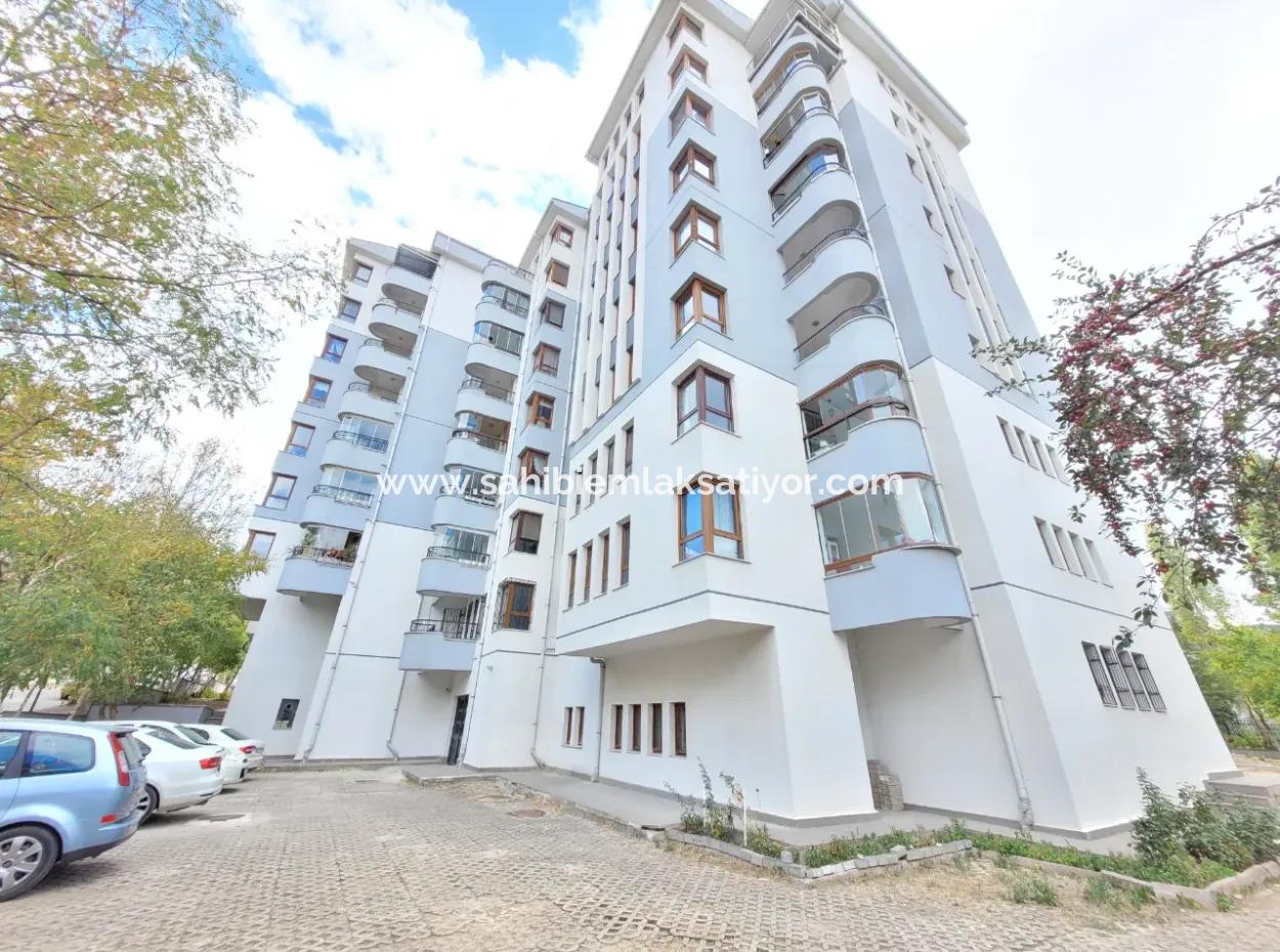 Ümitköy Merkezde Satılık Yüksek Giriş 150 M² 4+1 Daire