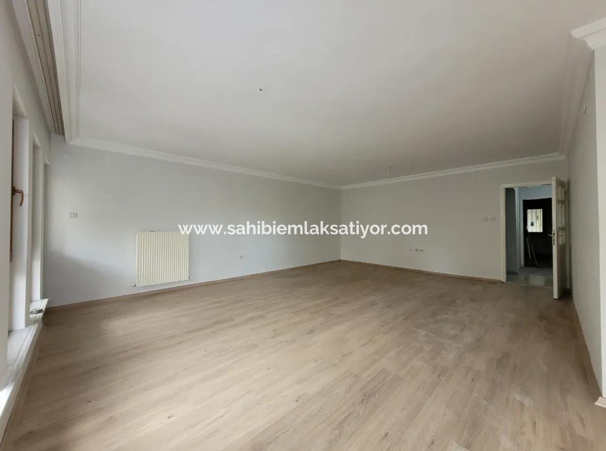 Ümitköy Merkezde Satılık Yüksek Giriş 150 M² 4+1 Daire