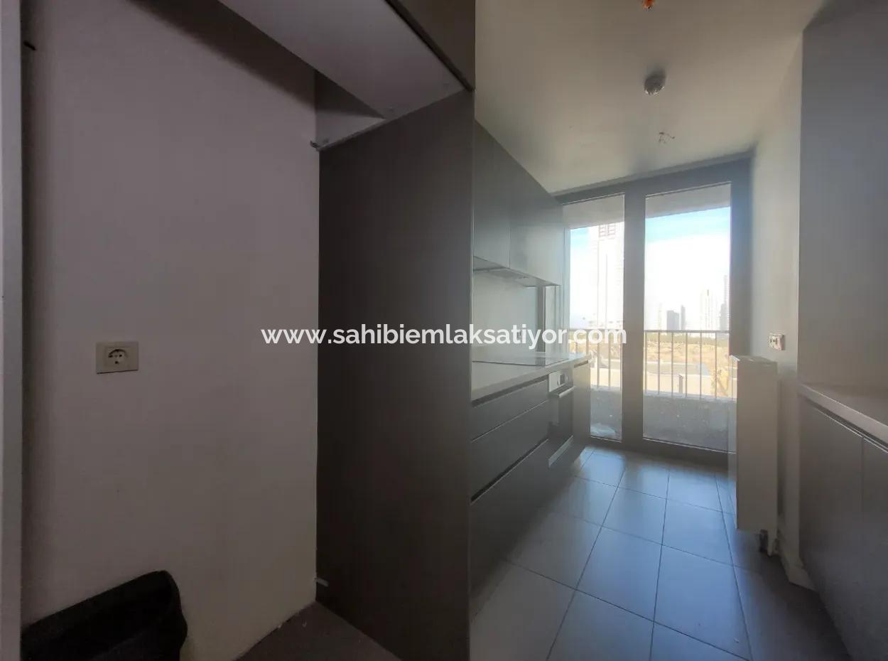 İncek Loft Kiralık 3+1 Şehir Manzaralı 19.Kat Daire
