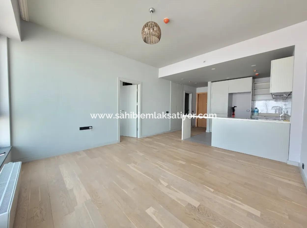 İncek Loft Kiralık  1+1 Şehir Manzaralı 20.Kat Daire
