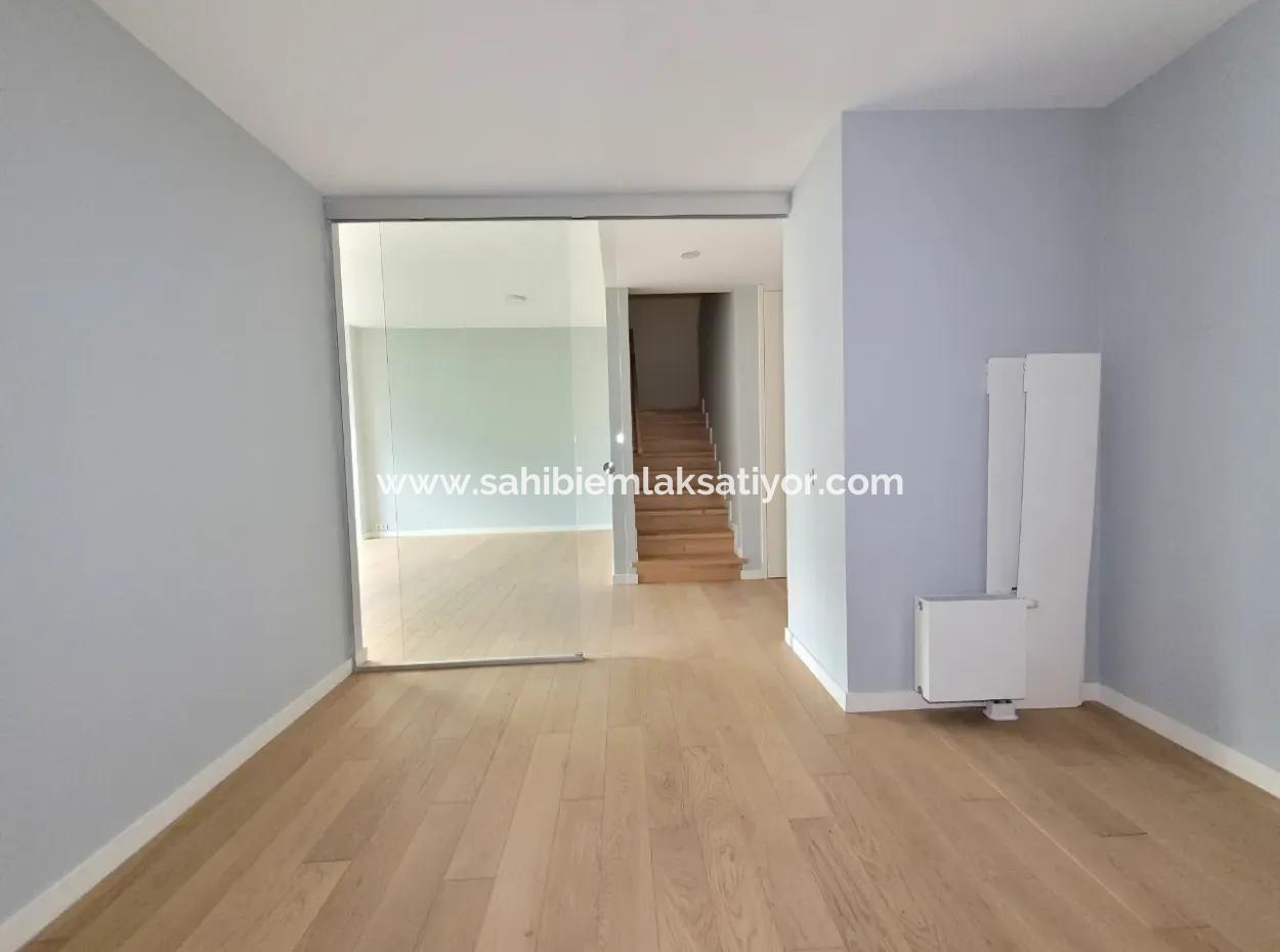 Boş İncek Loft Satılık 3+1 Bahçe Dubleksi Peyzaj Manzaralı Daire