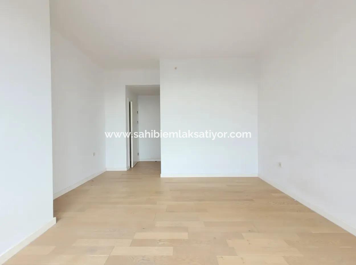 Boş İncek Loft Satılık 3+1 110 M²  Göl Manzaralı Daire