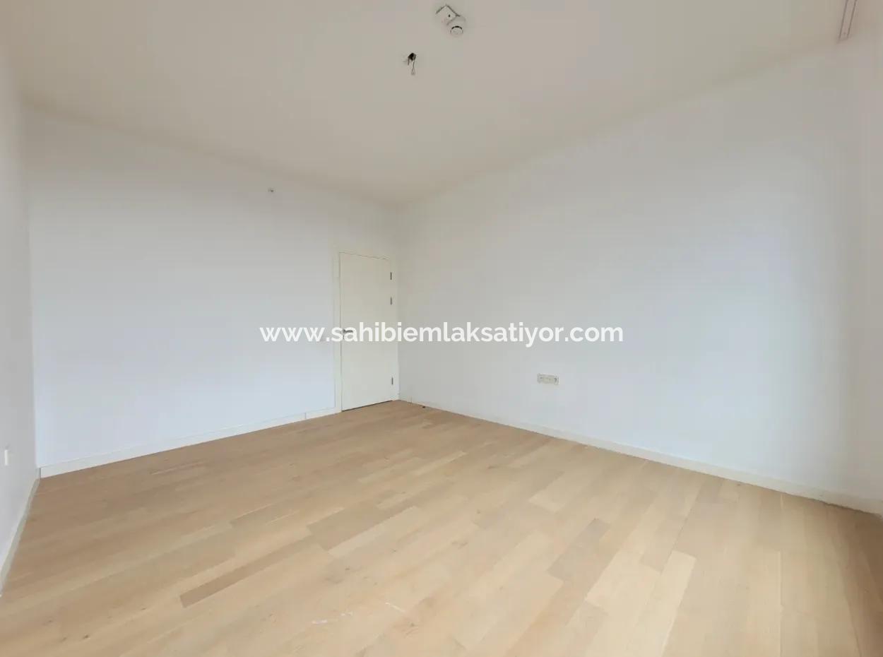 İncek Loft Satılık 3+1 110 M²  Peyzaj Manzaralı Daire