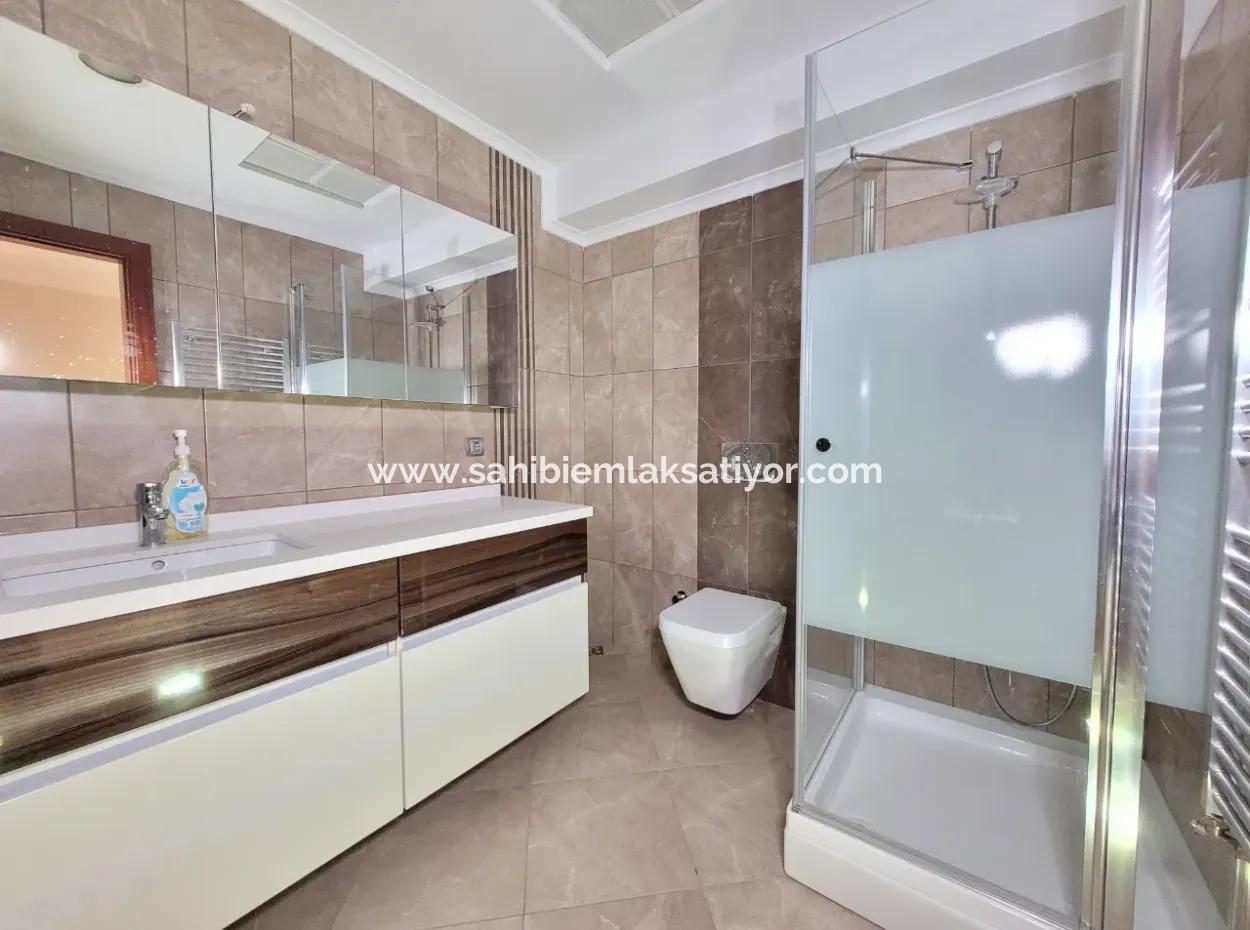 Boş İncek Nata'da Satılık 4+1 207 M²  Göl Manzaralı Daire