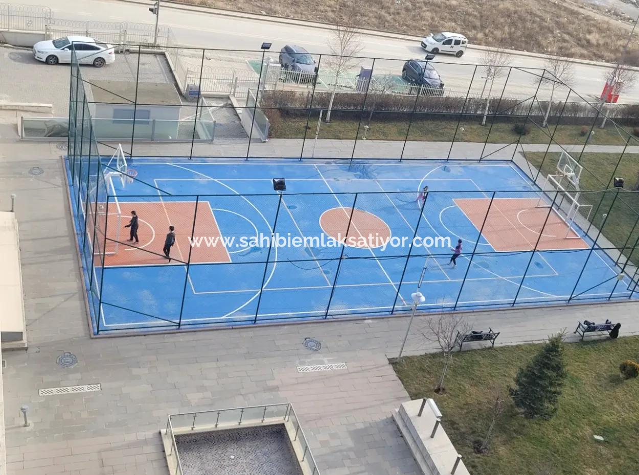 Boş İncek Nata'da Satılık 4+1 207 M²  Göl Manzaralı Daire