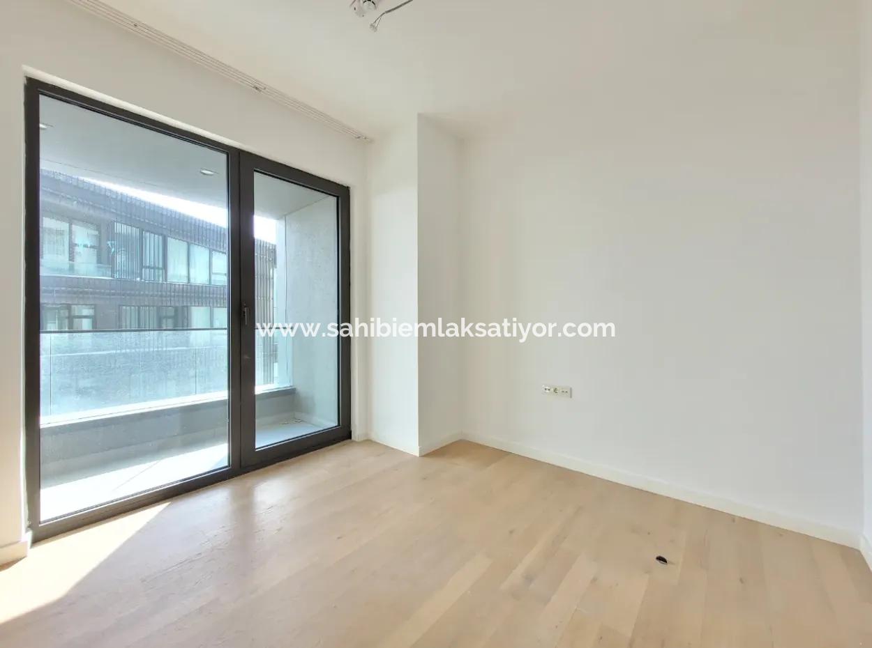 Boş İncek Loft Satılık Teraslı  3+1 110 M² Mogan Manzaralı Daire