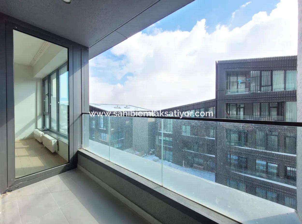 Boş İncek Loft Satılık Teraslı  3+1 110 M² Mogan Manzaralı Daire