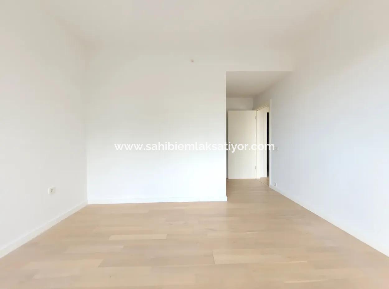 Boş İncek Loft Satılık Teraslı  3+1 110 M² Mogan Manzaralı Daire