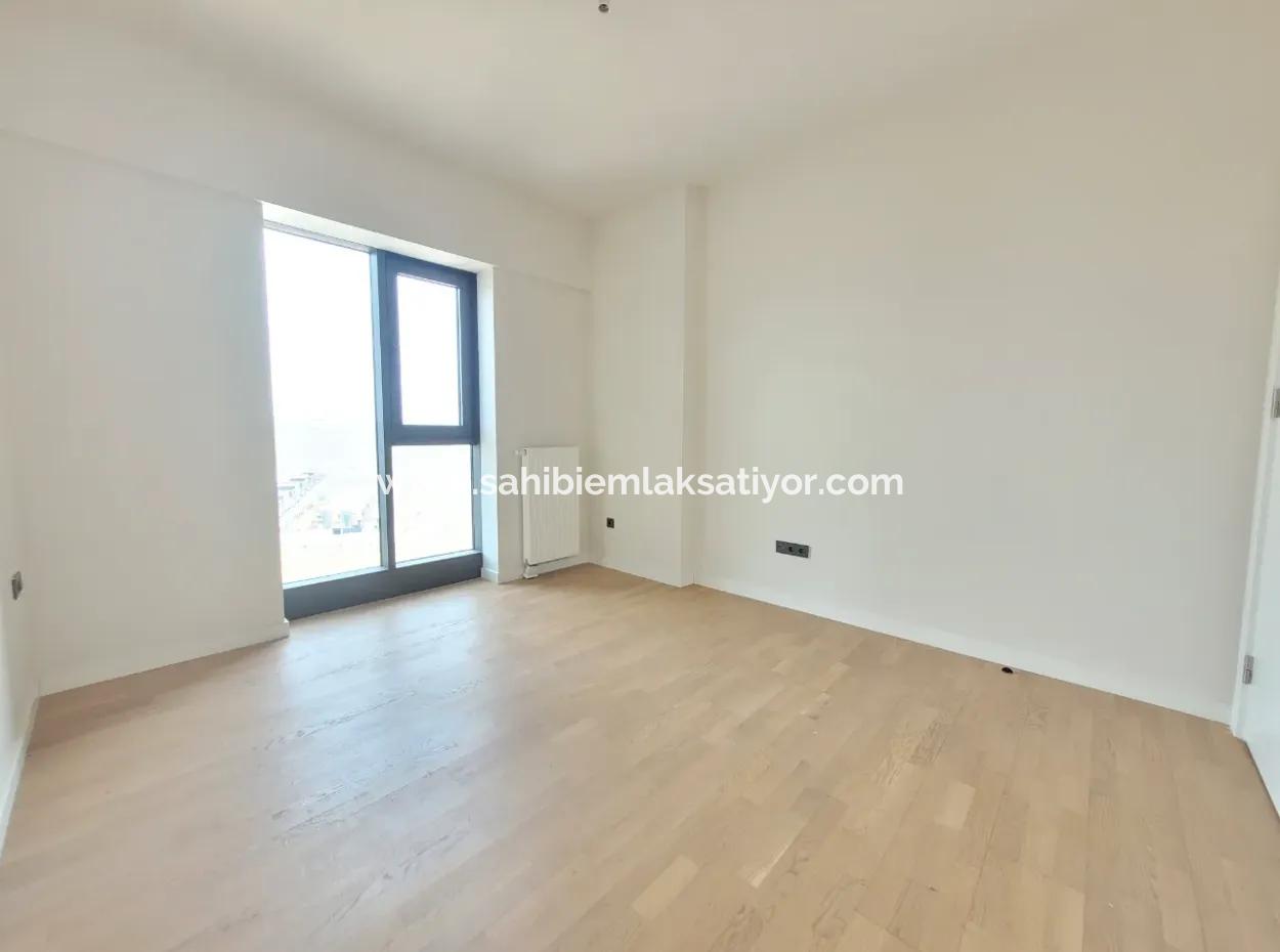 Kiralık Beytepe İncek Bulvar Loft Satılık 1+1 55 M² 17.Kat Daire