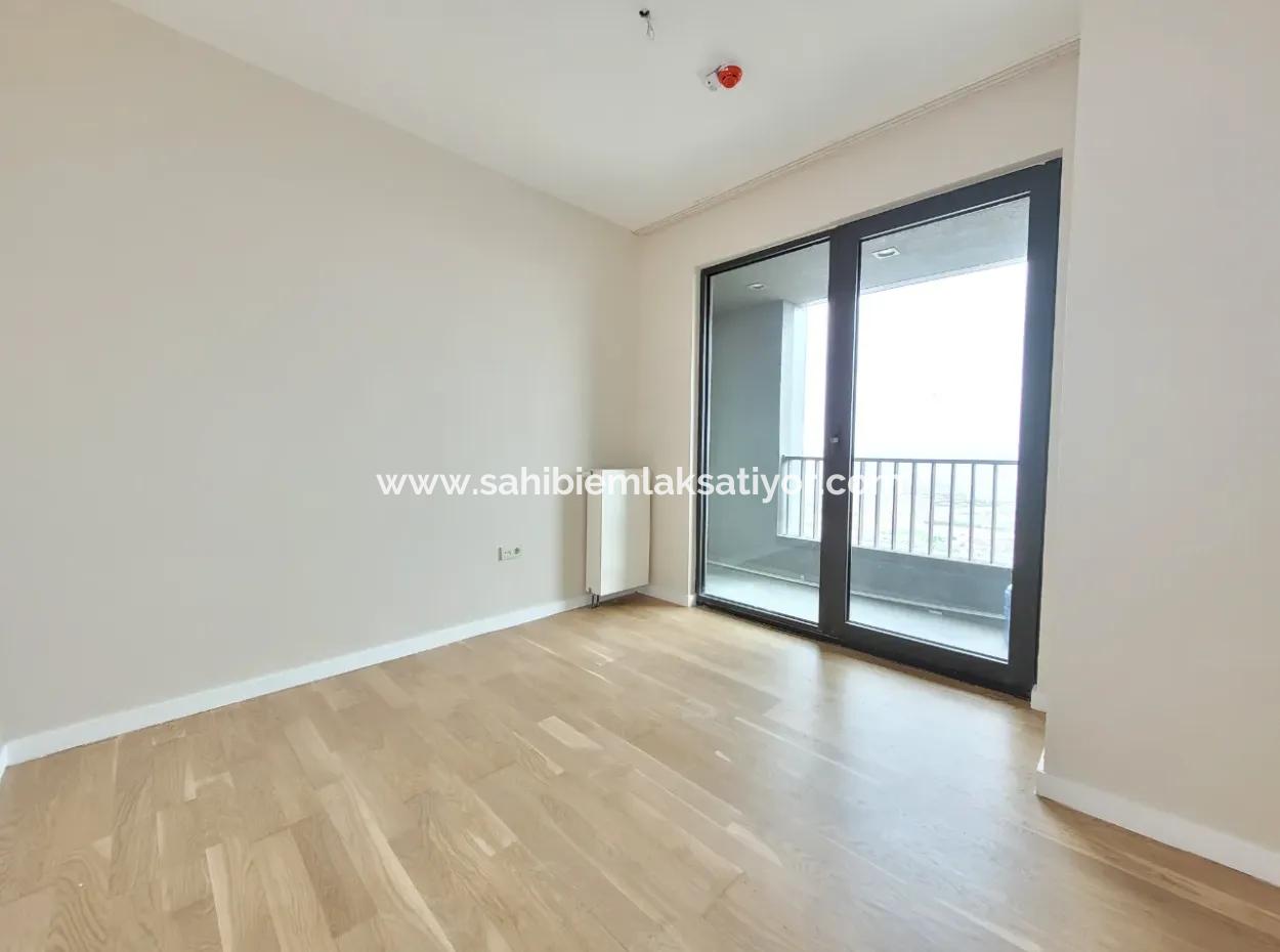 İncek Loft Satılık  2+1 85 M² 22.Kat Mogan Cephe Daire