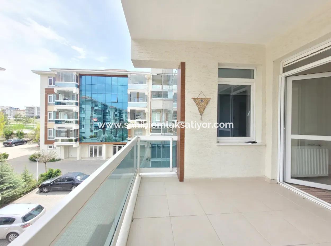 Kiracısız Kök Tapu Eskişehir Tepebaşı Batıkent Demirel Vizyon  Sitesi Satılık 2.Kat 3+1 Daire