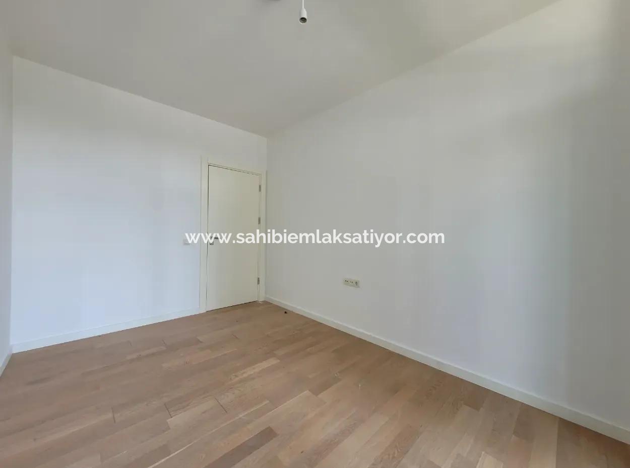 İncek Loft Satılık  3.5+1 140 M² 3.Kat Peyzaj Cephe Daire