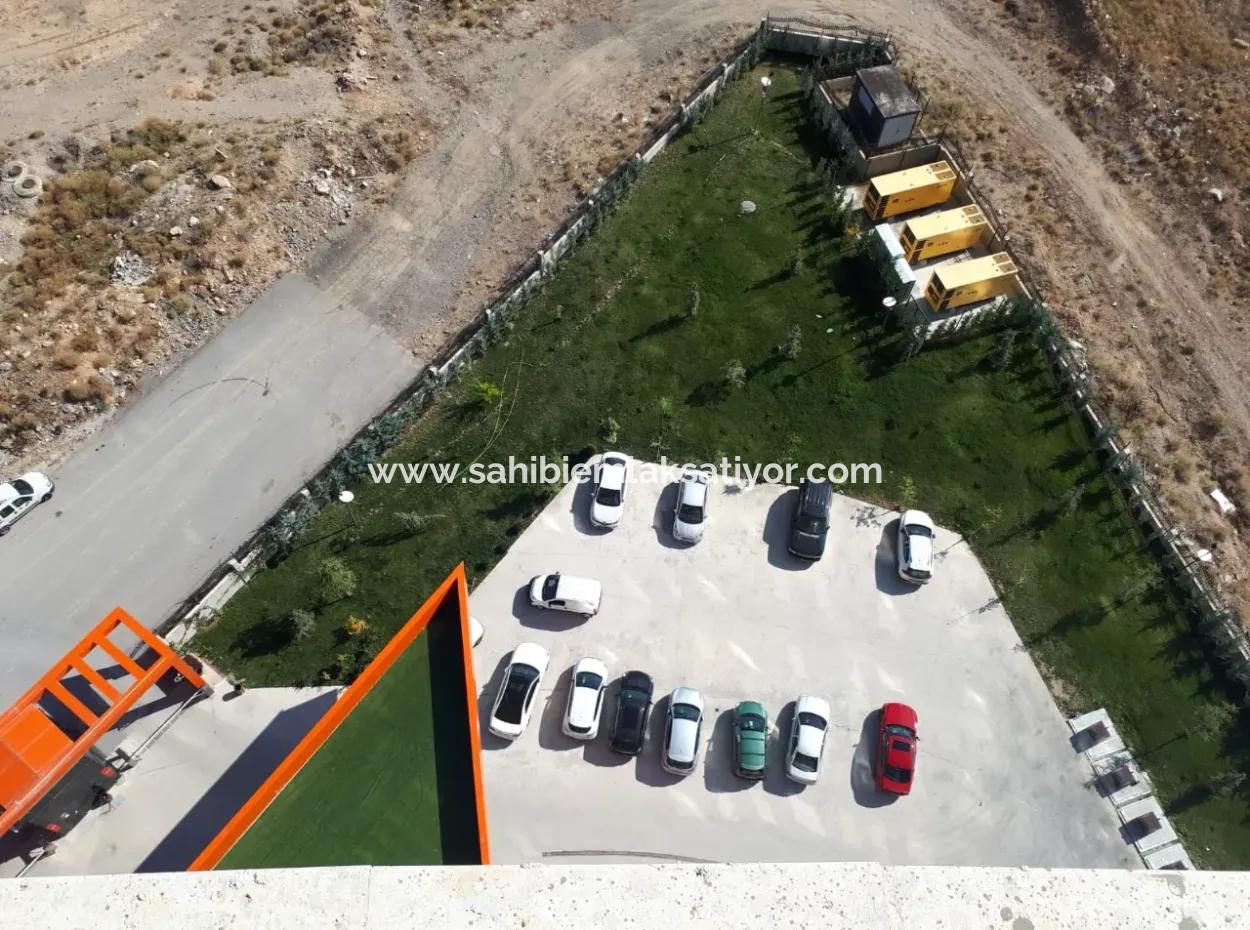 İncek Prestij Satılık  1+1 62 M² Kartal Yuvası 43.Kat Daire