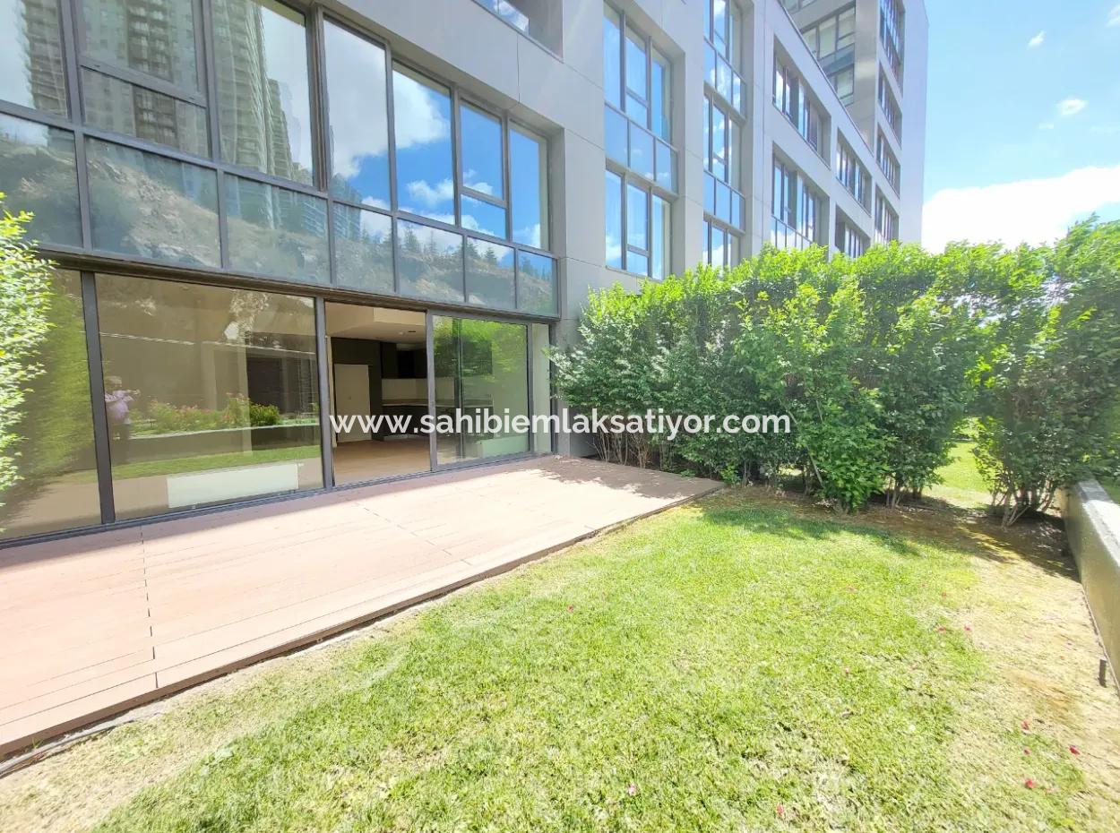 Boş Faturalı İncek Loft Satılık  2+1 Bahçe Dubleks Şehir Manzaralı Daire