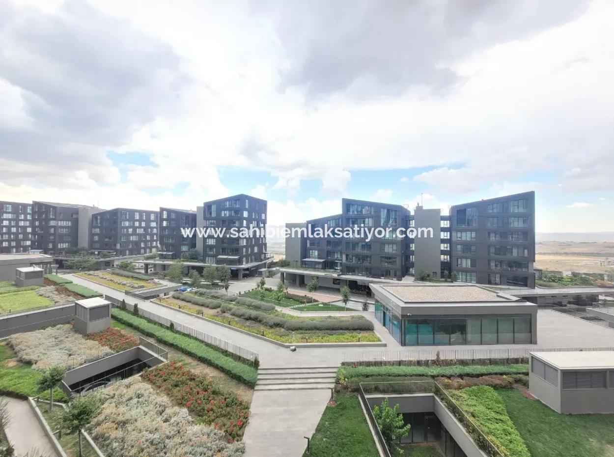 Boş Krediye Uygun İncek Loft Satılık  Teraslı 4+1  Peyzaj Manzaralı 137 M² 4.Kat Daire