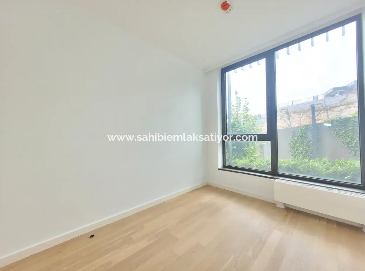 Boş İncek Loft Satılık  Teraslı 4+1  Mogan Manzaralı 146 M² 1.Kat Daire