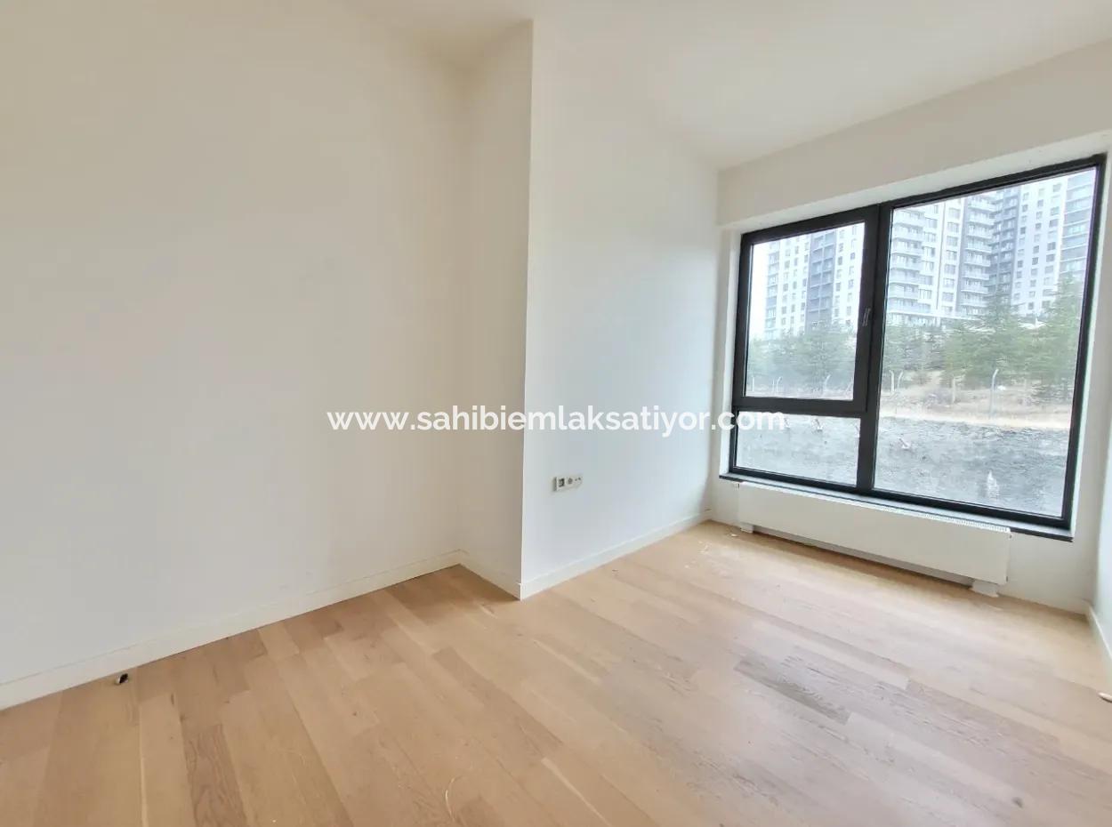 İncek Loft Satılık Teraslı  3+1 Şehir Manzaralı 3.Kat Daire