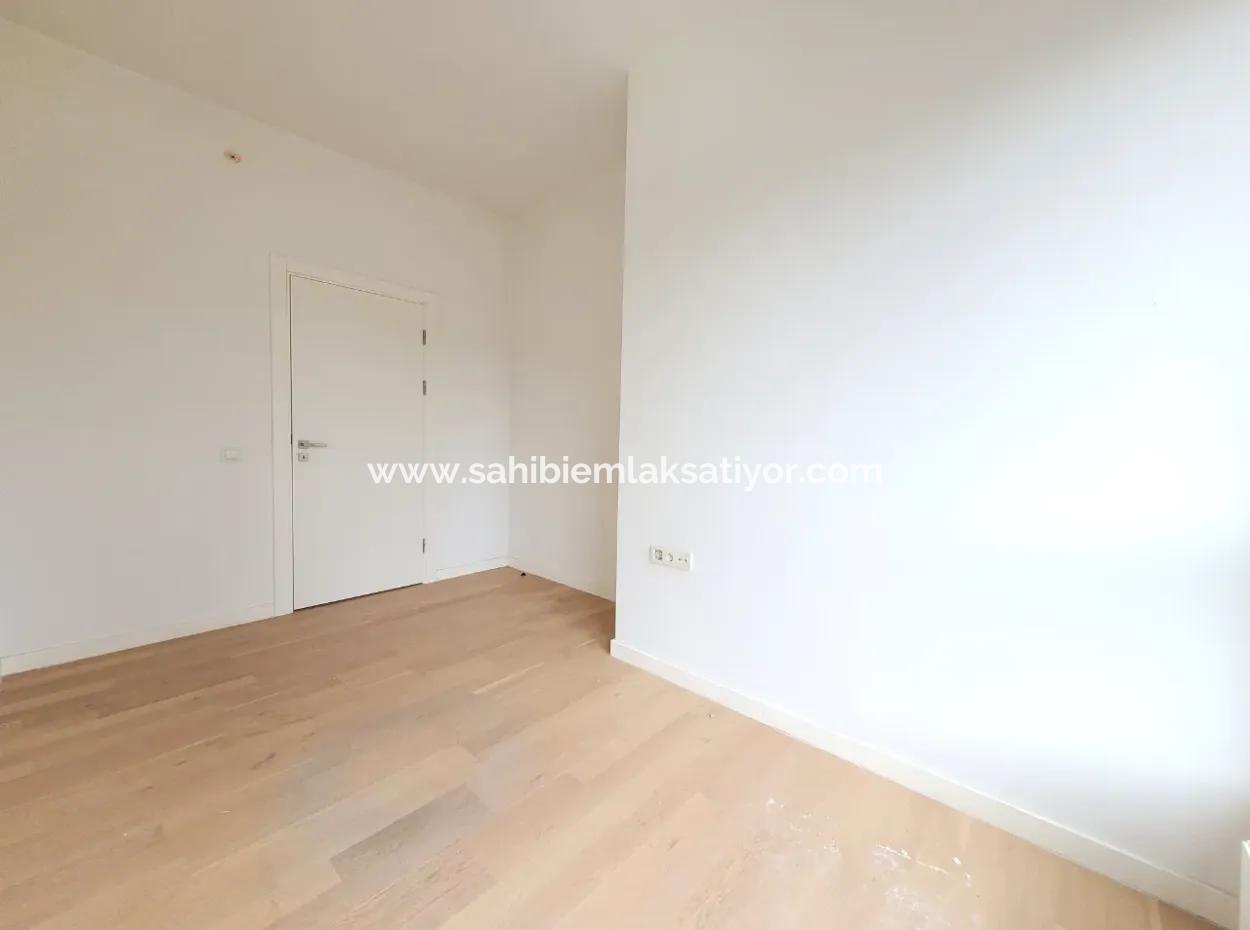 İncek Loft Satılık Teraslı  3+1 Şehir Manzaralı 3.Kat Daire