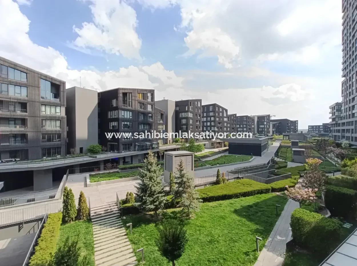Boş Krediye Uygun Göl Manzaralı İncek Loft Satılık  3+1 Dubleks Peyzaj Manzaralı 2.Kat Daire